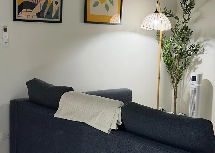 New! Roomy & Zen Wi-fi 350mbps Uptown Bgc Backhome7 Apartamento *