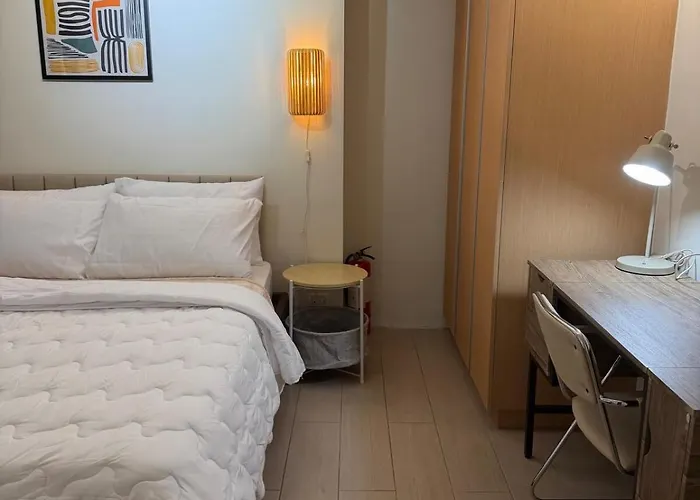 New! Roomy & Zen Wi-fi 350mbps Uptown Bgc Backhome7