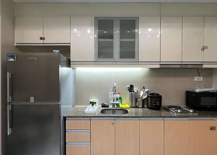 New! Roomy & Zen Wi-fi 350mbps Uptown Bgc Backhome7 Apartamento Manila