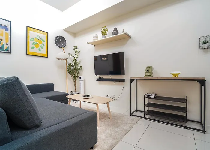 New! Roomy & Zen Wi-fi 350mbps Uptown Bgc Backhome7 *