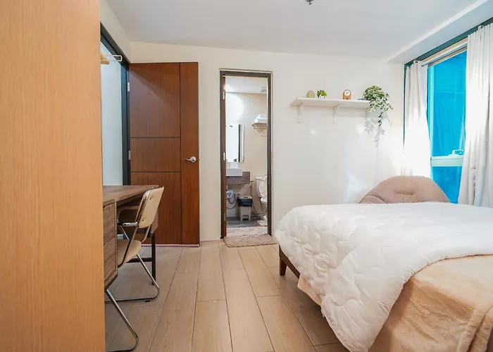 Apartamento New! Roomy & Zen Wi-fi 350mbps Uptown Bgc Backhome7 *